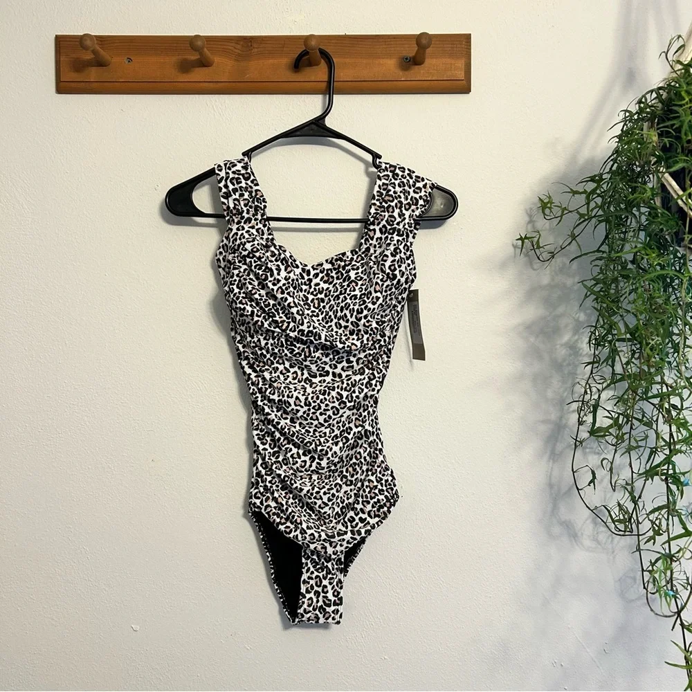 Albion nwt swimsuit
